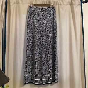 34. SOPHIE MAX PRINTED PANTS